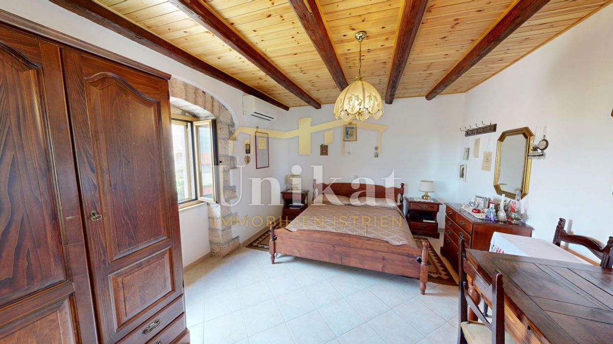 Casa in pietra ristrutturata